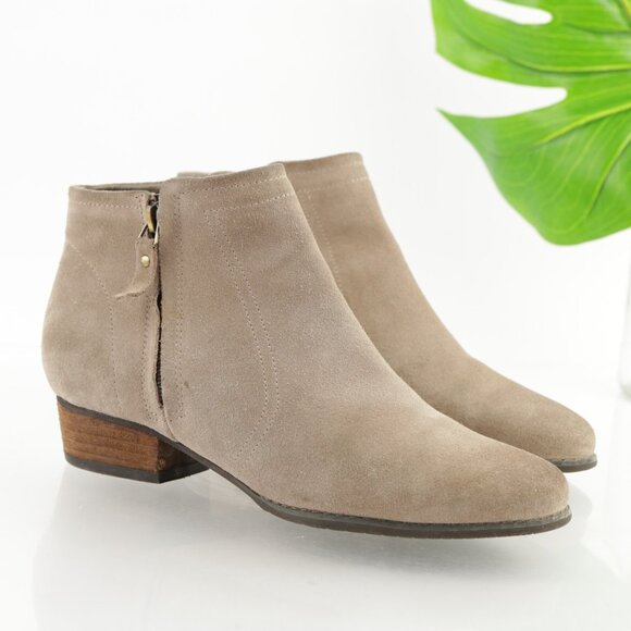 Blondo Womens Linda Boots Size 7 Waterproof Taupe Tan Suede Booties Block Heel - Picture 1 of 16